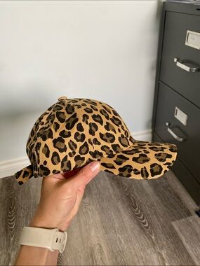 Leopard Print Baseball Cap - Tan & Black